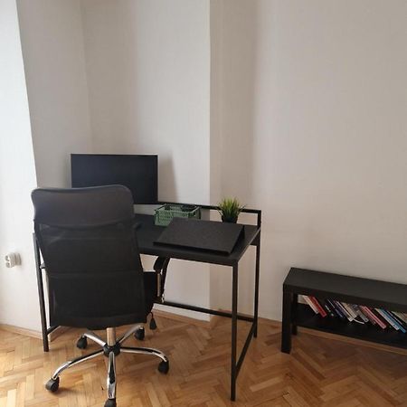 Comfy Center Apartment Szkopje Kültér fotó