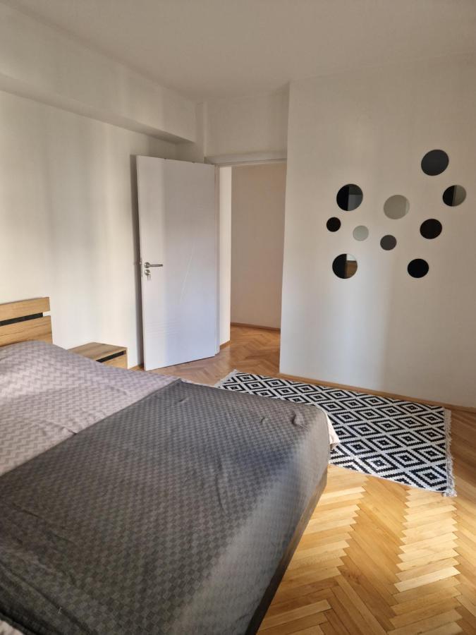Comfy Center Apartment Szkopje Kültér fotó