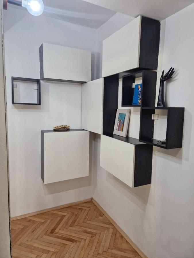 Comfy Center Apartment Szkopje Kültér fotó